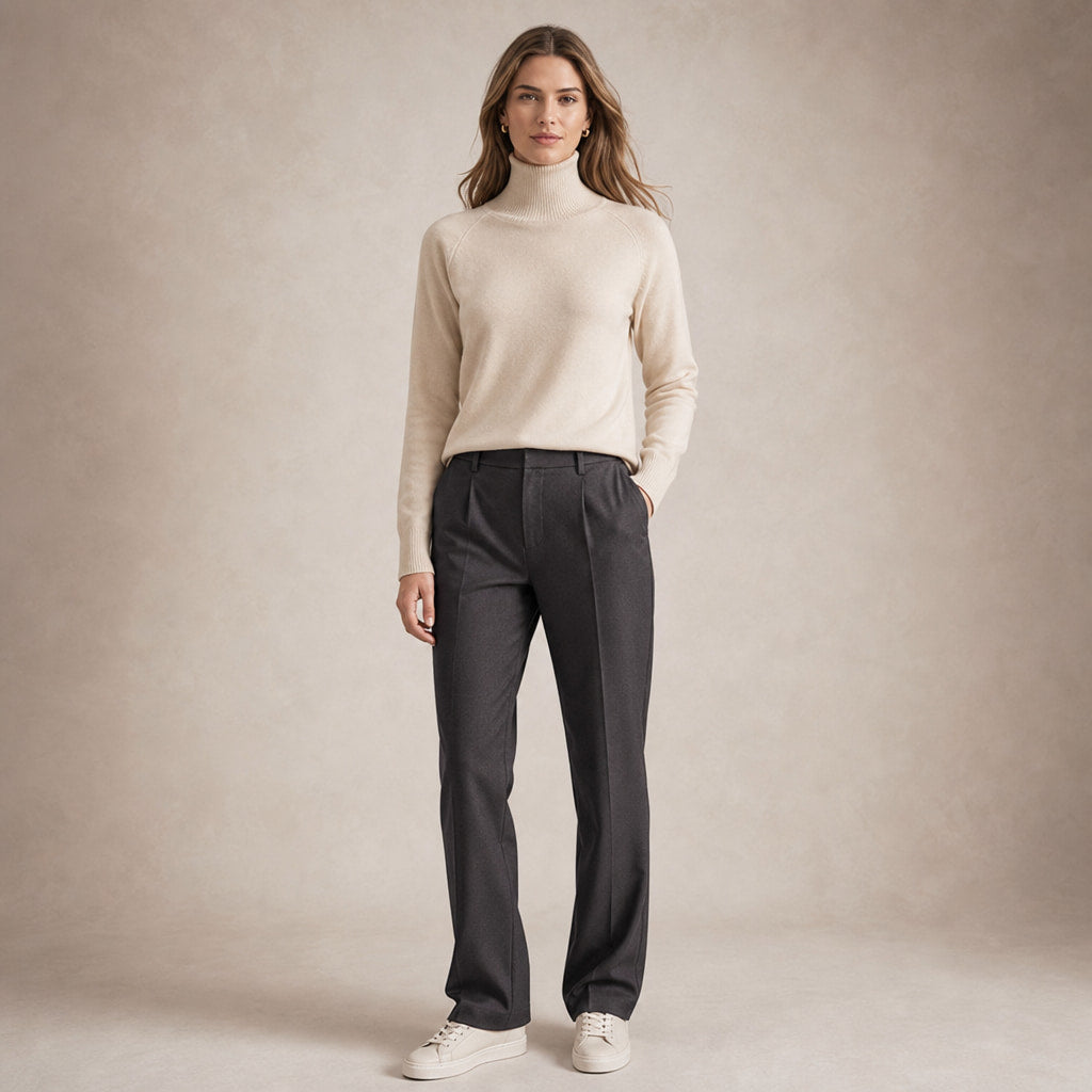 Elegant Women's Merino Cashmere Turtleneck Sweater Beige – Full Look