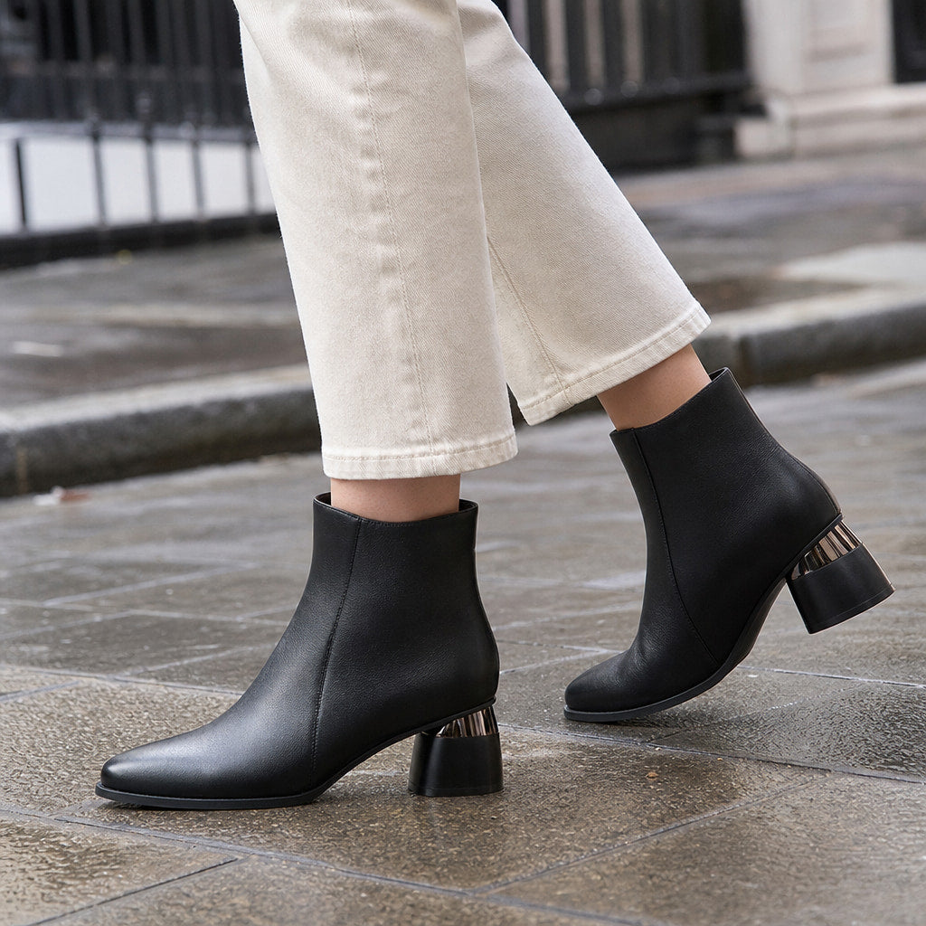 Comfortable And Warm Leather Boots Black – Styled Editorial Shot