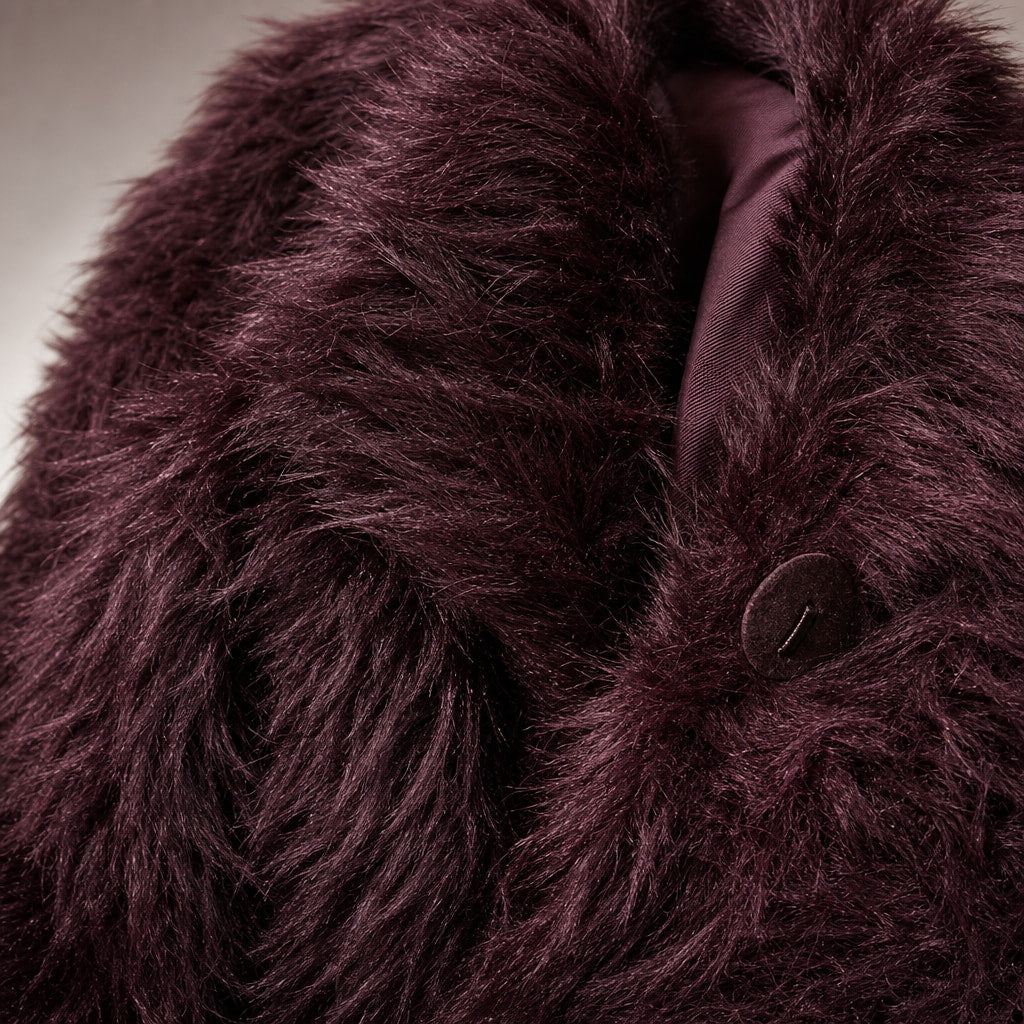 Women's Cropped Faux Fur Coat Burgundy – Fabric and Detail Close-Up