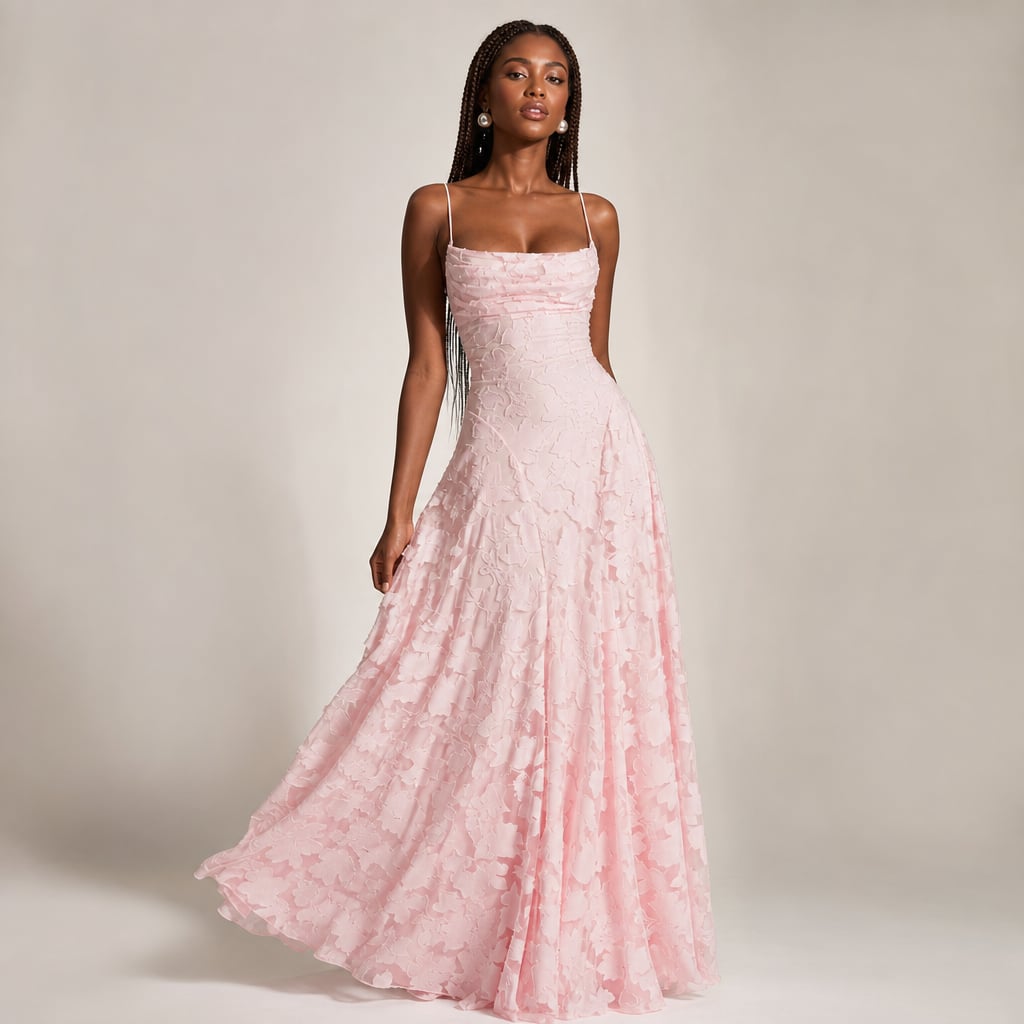 Women's Maxi dress with thin straps and floral patterns Pink – Product Photo