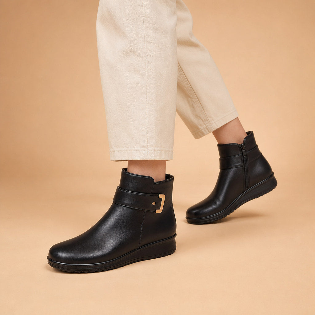 Women's Winter Ankle Boots, Buckle Strap Fleece Lined Flat Booties Black – Product Photo
